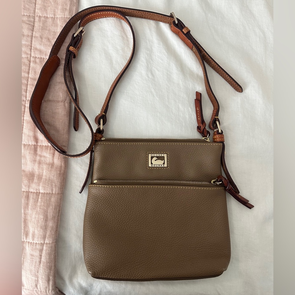 Dooney & Bourke Purse